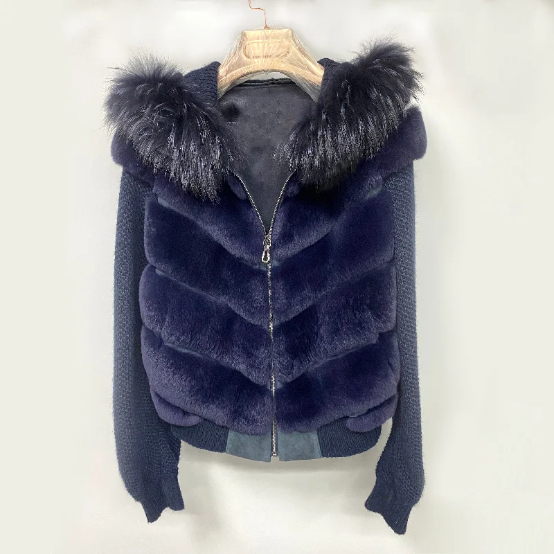 Tasseled JacketsQIUCHEN QC22029Ladies Knit Zip Hoodie Coat with Real Fox Fur Collar Winter Hooded Jacket Women